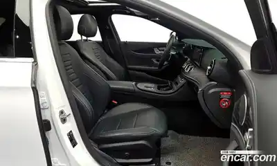 Mercedes-Benz E-Class 2021 1.9 Автомат в Москве № 324365, миниатюра 4