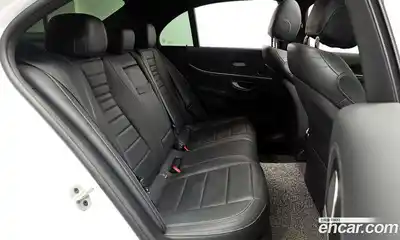 Mercedes-Benz E-Class 2021 1.9 Автомат в Москве № 324365, миниатюра 7