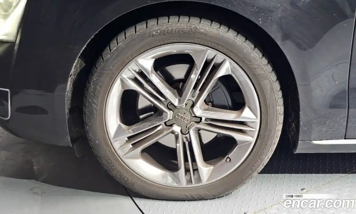 Audi A8 2011 3.0 Автомат в Москве № 325781, фото 13