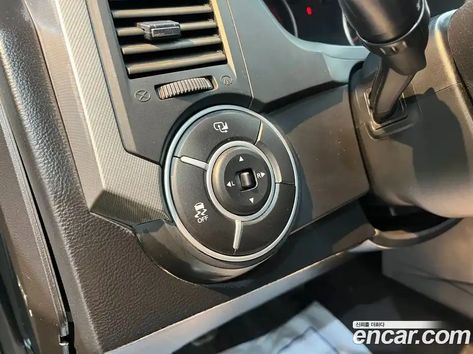SsangYong Korando 2014 2.0 Механическая в Москве № 32964, фото 13