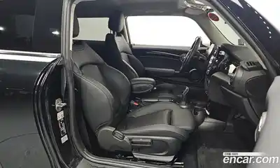 Mini Cooper 2023 1.5 Автомат в Москве № 334248, миниатюра 12