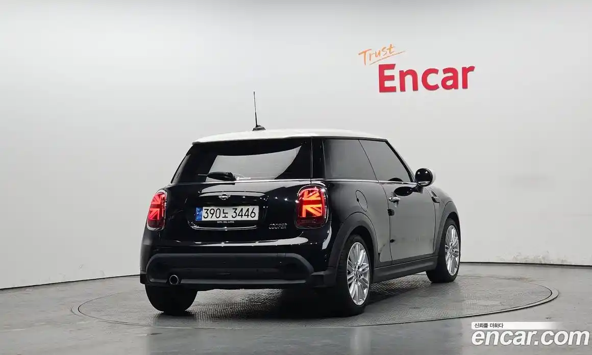 Mini Cooper 2023 1.5 Автомат в Москве № 334248, фото 15