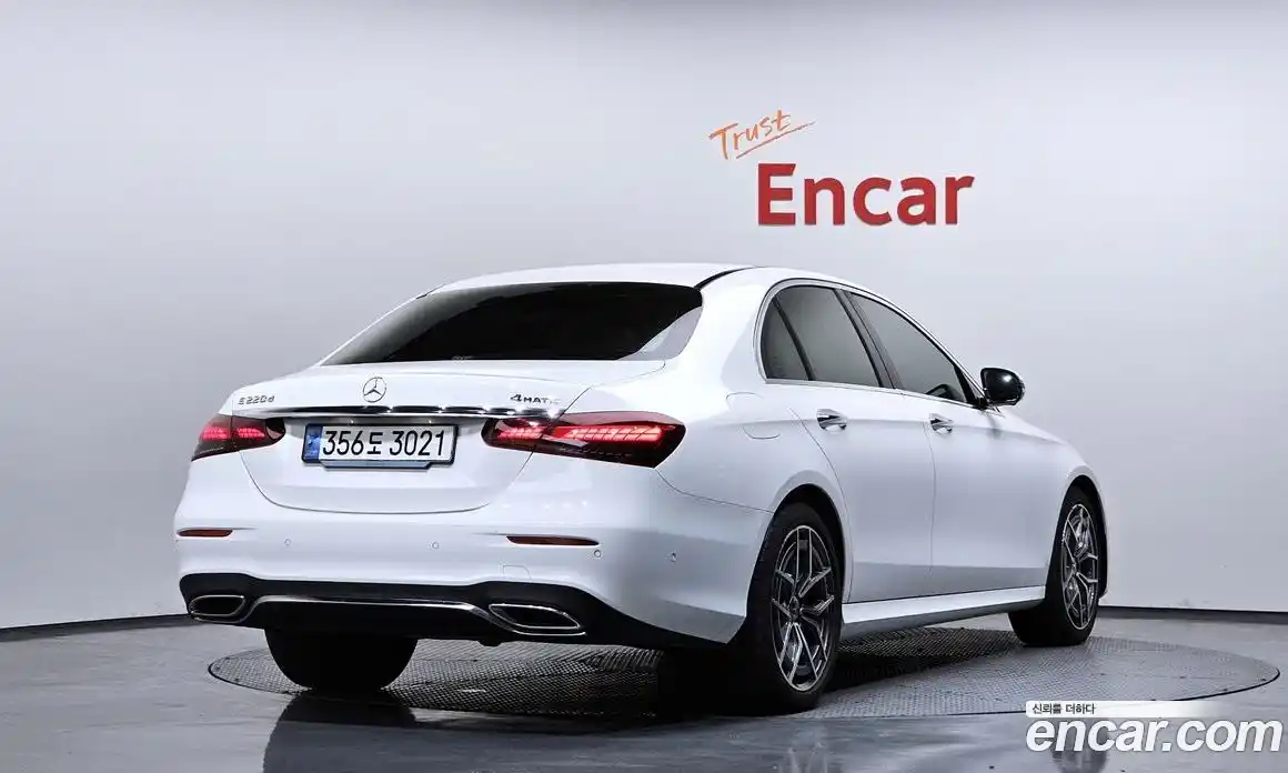 Mercedes-Benz E-Class 2023 2.0 Автомат в Москве № 339596, фото 18