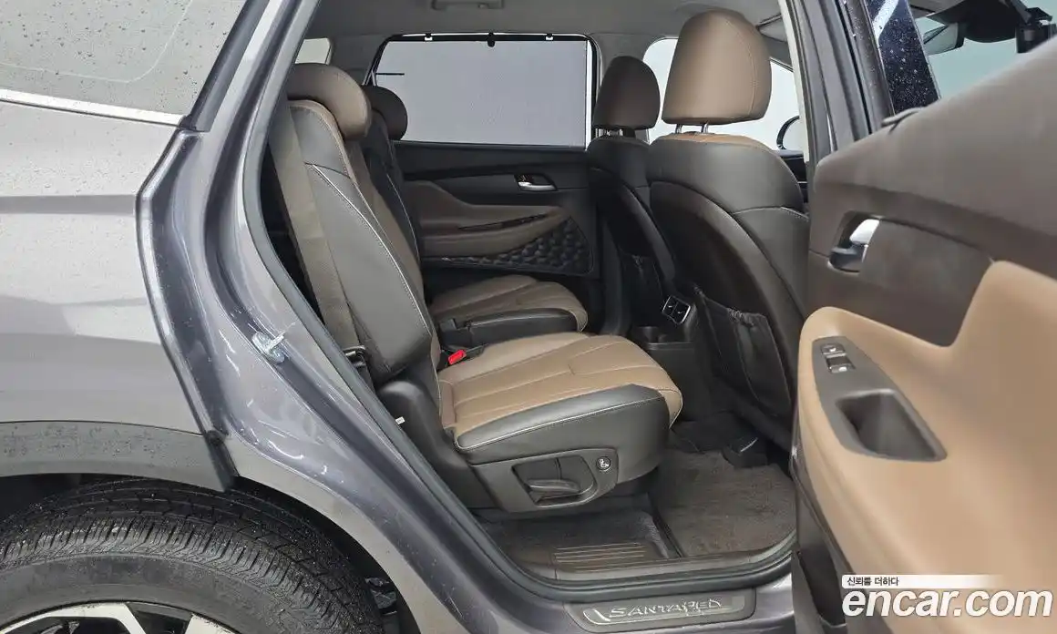 Hyundai Santa Fe 2023 2.5 Автомат в Москве № 358089, фото 12