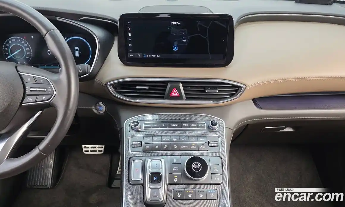 Hyundai Santa Fe 2023 2.5 Автомат в Москве № 358089, фото 14