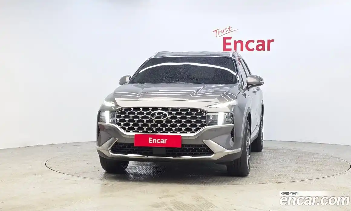 Hyundai Santa Fe 2023 2.5 Автомат в Москве № 358089, фото 3