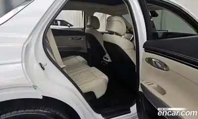 Genesis GV70 2024 2.5 Автомат в Москве № 364360, миниатюра 12