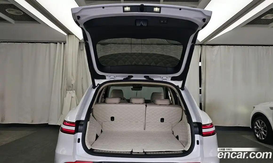 Genesis GV70 2024 2.5 Автомат в Москве № 364360, фото 20