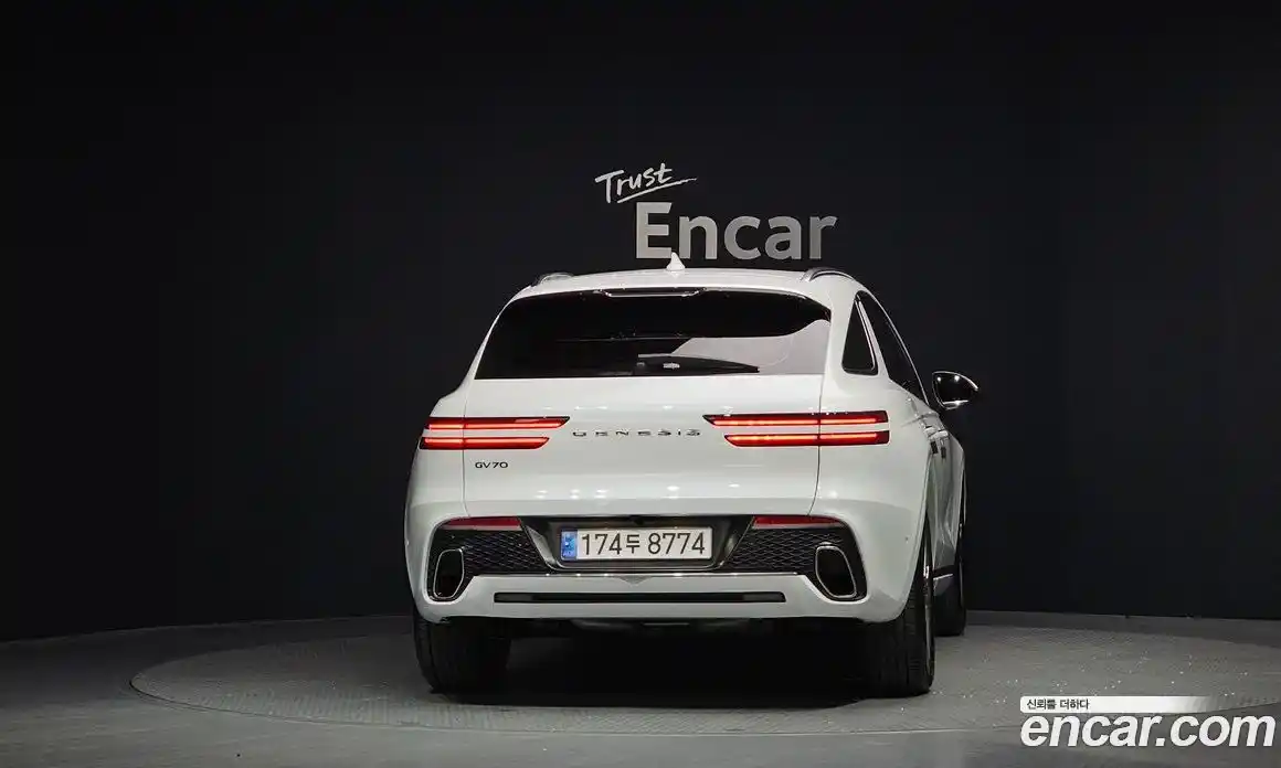 Genesis GV70 2024 2.5 Автомат в Москве № 364360, фото 4