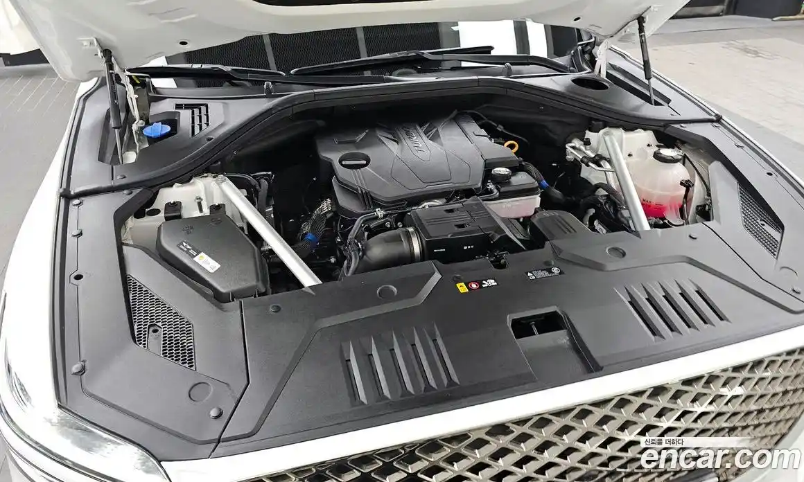 Genesis GV70 2024 2.5 Автомат в Москве № 364360, фото 6