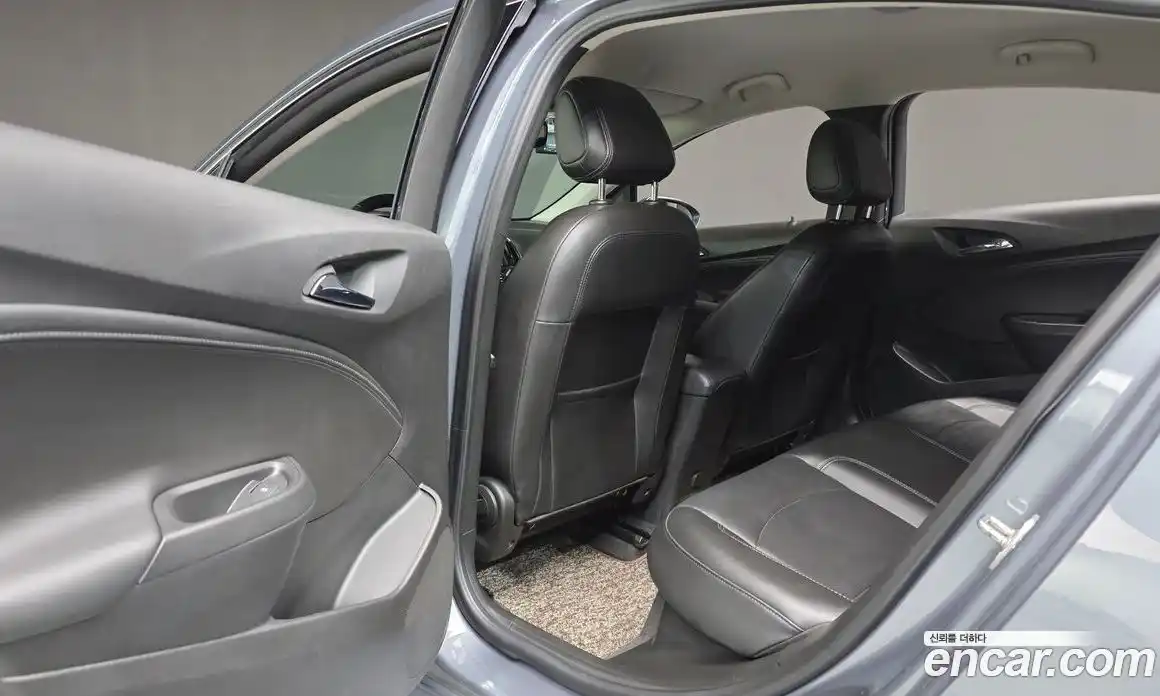 Chevrolet Cruze 2017 1.4 Автомат в Москве № 38157, фото 3