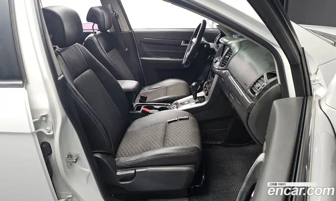 Chevrolet Captiva 2015 2.0 Автомат в Москве № 38178, фото 12