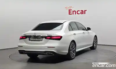 Mercedes-Benz E-Class 2022 2.0 Автомат в Москве № 390684, миниатюра 2