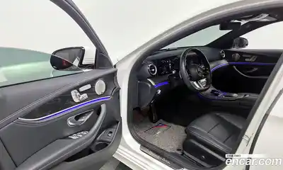 Mercedes-Benz E-Class 2022 2.0 Автомат в Москве № 390684, миниатюра 10