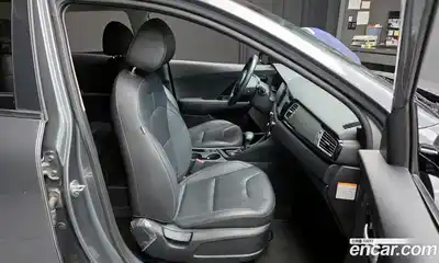 Kia Niro 2017 1.6 Автомат в Москве № 401554, миниатюра 12