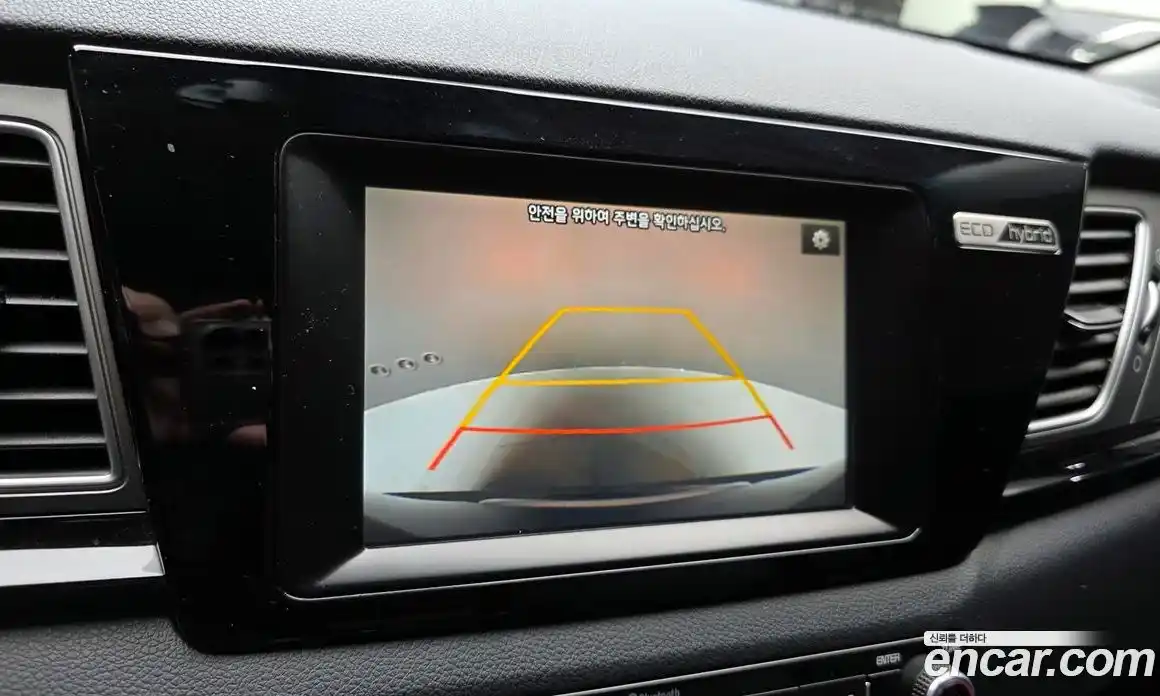 Kia Niro 2017 1.6 Автомат в Москве № 401554, фото 17