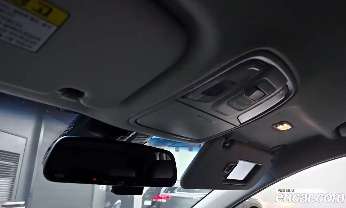 Kia Niro 2017 1.6 Автомат в Москве № 401554, фото 19