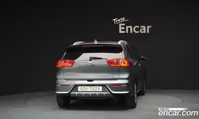 Kia Niro 2017 1.6 Автомат в Москве № 401554, миниатюра 4