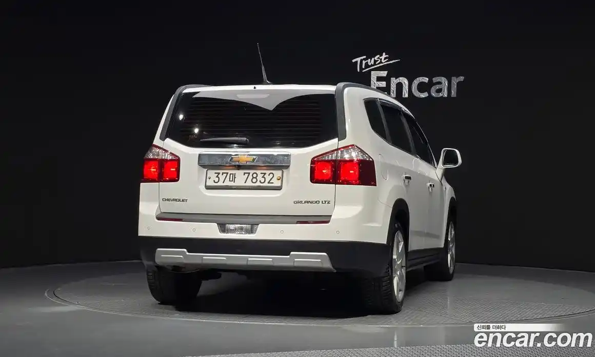 Chevrolet Orlando 2012 2.0 Автомат в Москве № 40295, фото 6