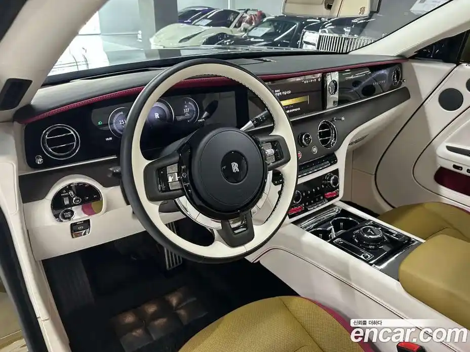 Rolls-Royce Spectre 2024 0.3 Автомат в Москве № 407305, фото 5