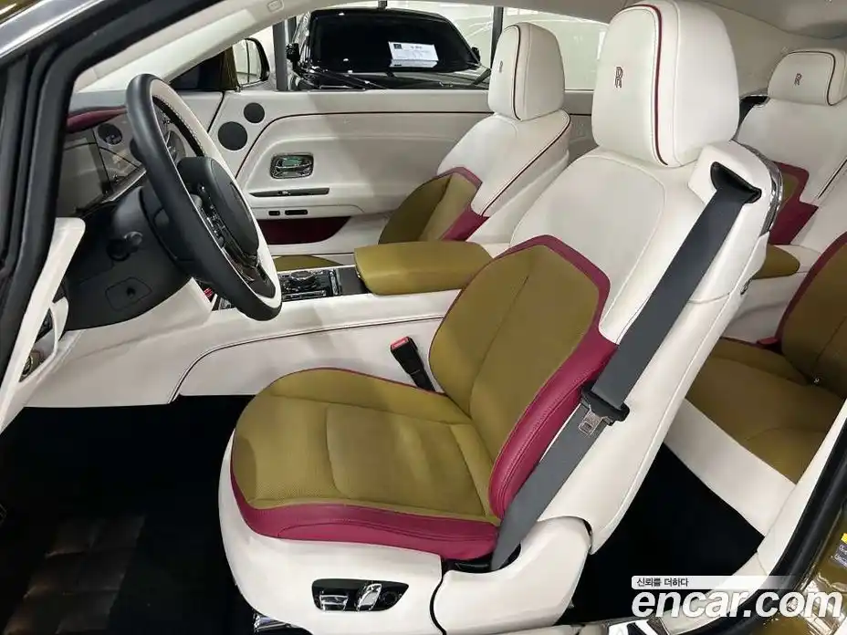 Rolls-Royce Spectre 2024 0.3 Автомат в Москве № 407305, фото 6