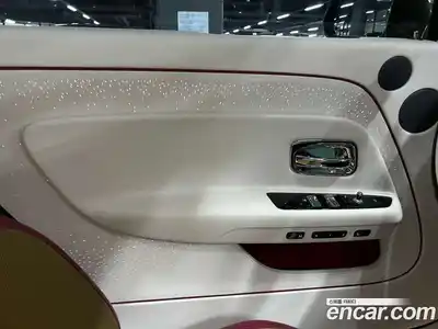 Rolls-Royce Spectre 2024 0.3 Автомат в Москве № 407305, миниатюра 7