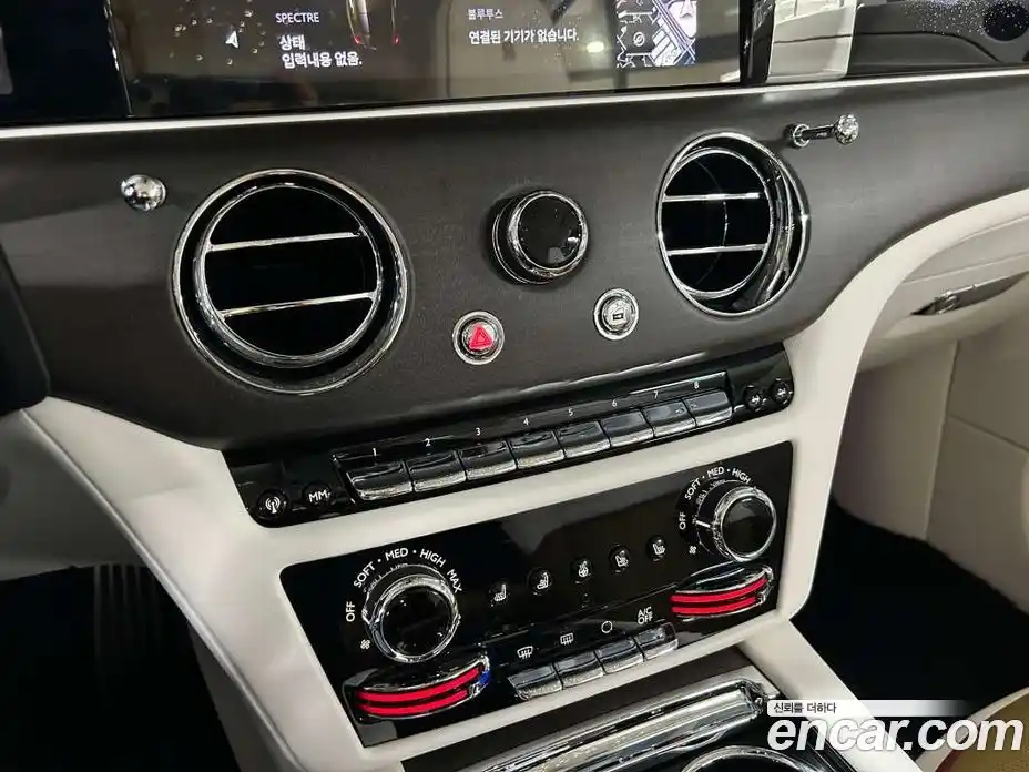 Rolls-Royce Spectre 2024 0.3 Автомат в Москве № 407305, фото 10