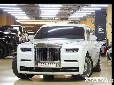 Rolls-Royce Phantom, 2022