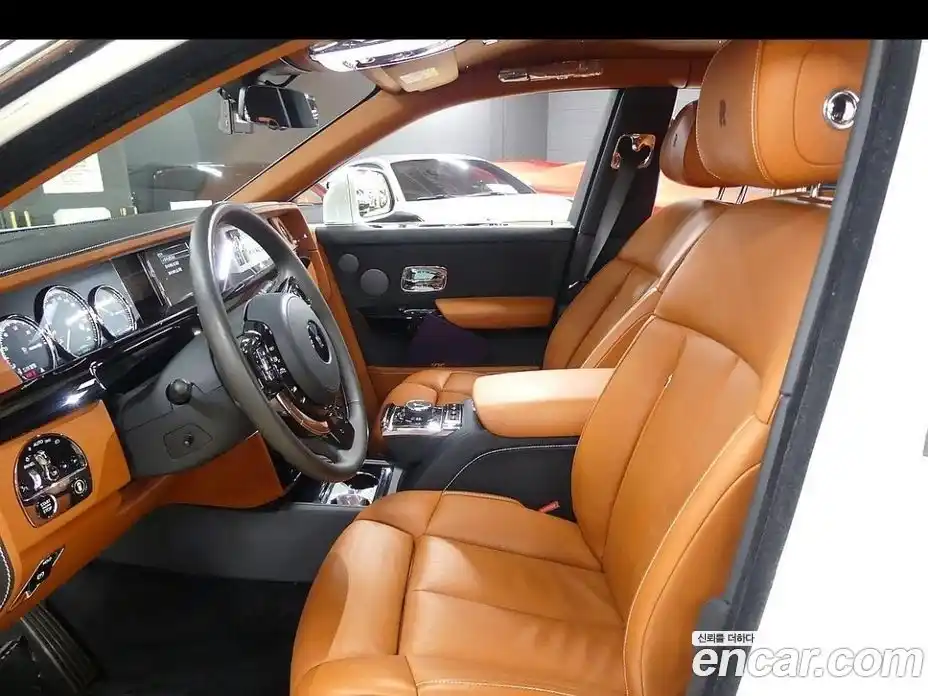 Rolls-Royce Phantom 2022 6.7 Автомат в Москве № 407377, фото 10