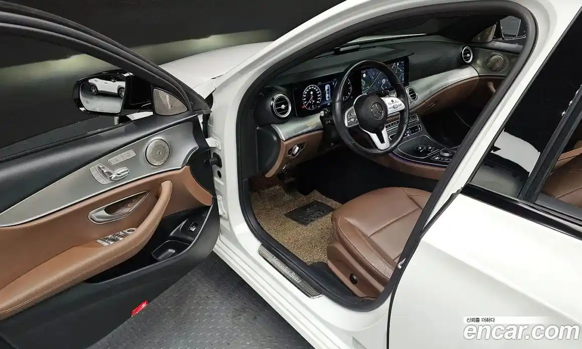 Mercedes-Benz E-Class 2020 2.0 Автомат в Москве № 410474, фото 11