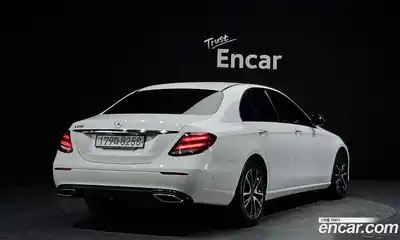 Mercedes-Benz E-Class 2020 2.0 Автомат в Москве № 410474, миниатюра 2
