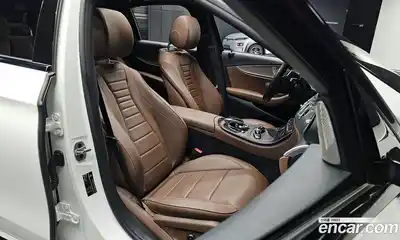 Mercedes-Benz E-Class 2020 2.0 Автомат в Москве № 410474, миниатюра 10