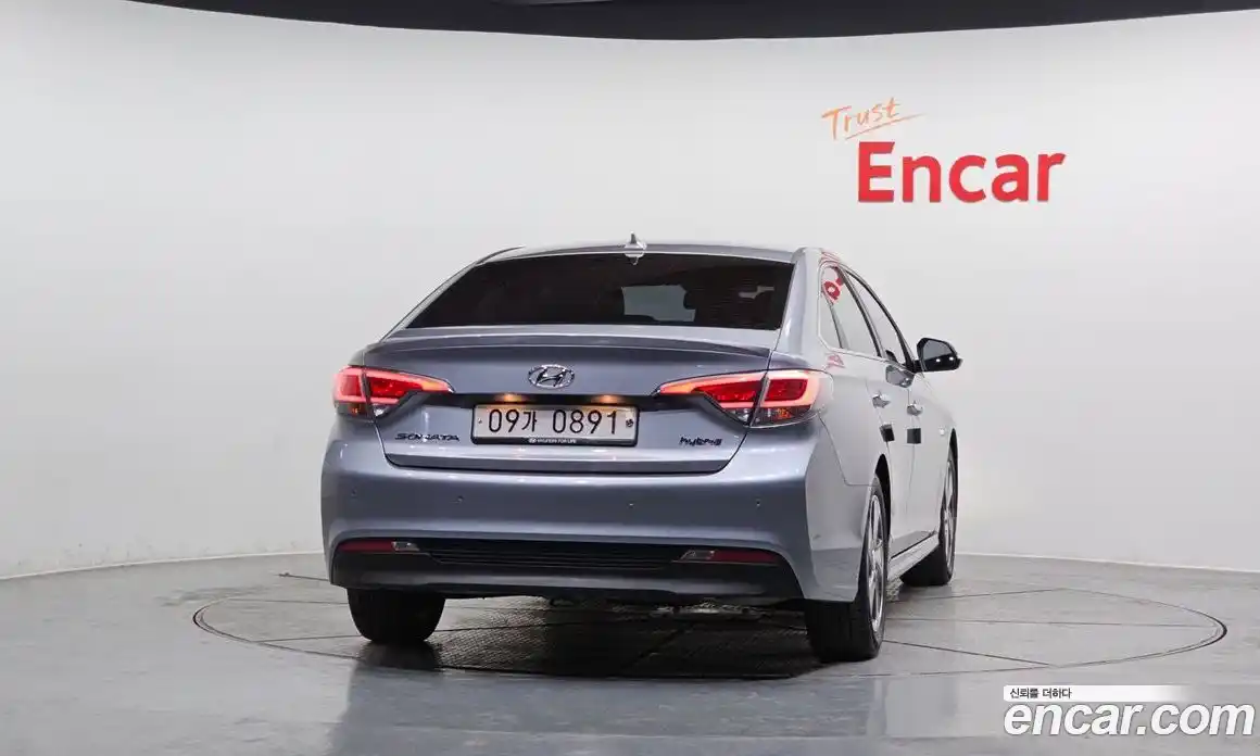 Hyundai Sonata 2017 2.0 Автомат в Москве № 46450, фото 4