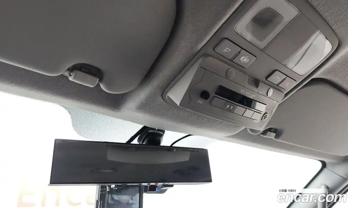 Hyundai Starex 2019 2.4 Автомат в Москве № 48220, фото 18