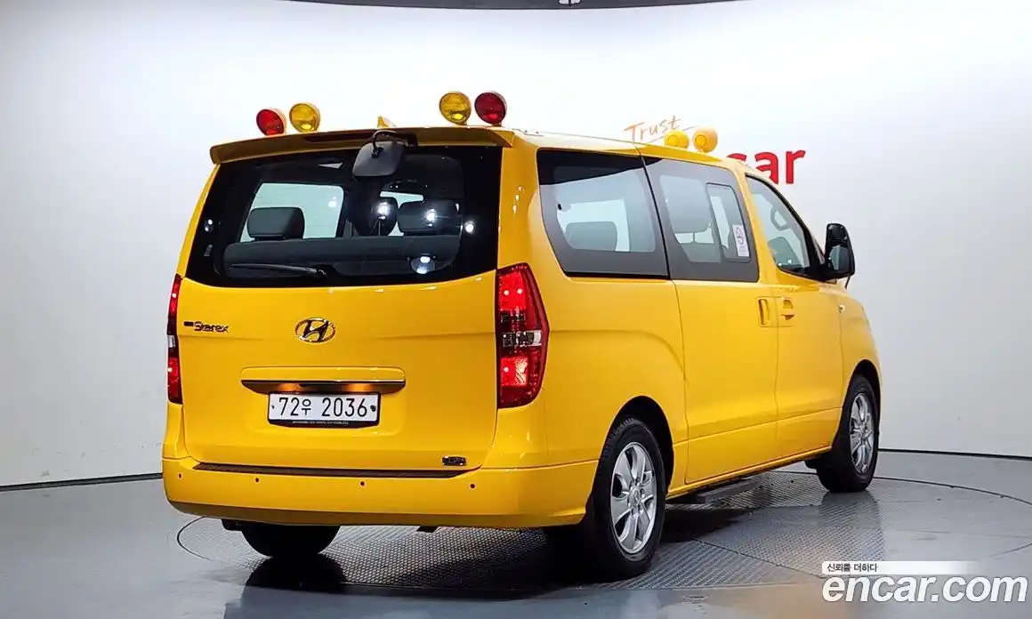 Hyundai Starex 2019 2.4 Автомат в Москве № 48220, фото 2