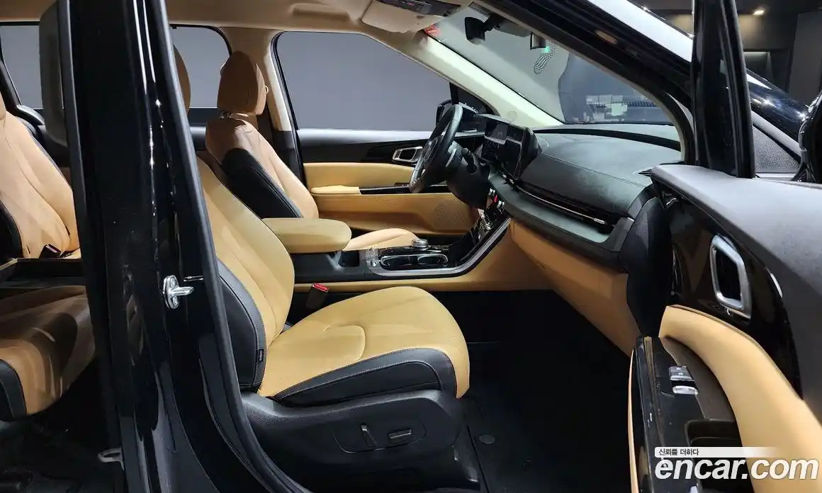 Kia Canival 2023 2.2 Автомат в Москве № 53863, фото 13