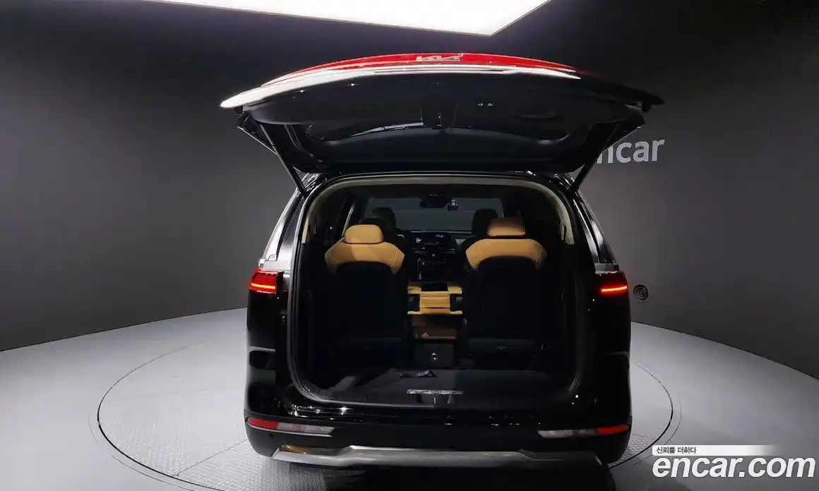 Kia Canival 2023 2.2 Автомат в Москве № 53863, фото 9