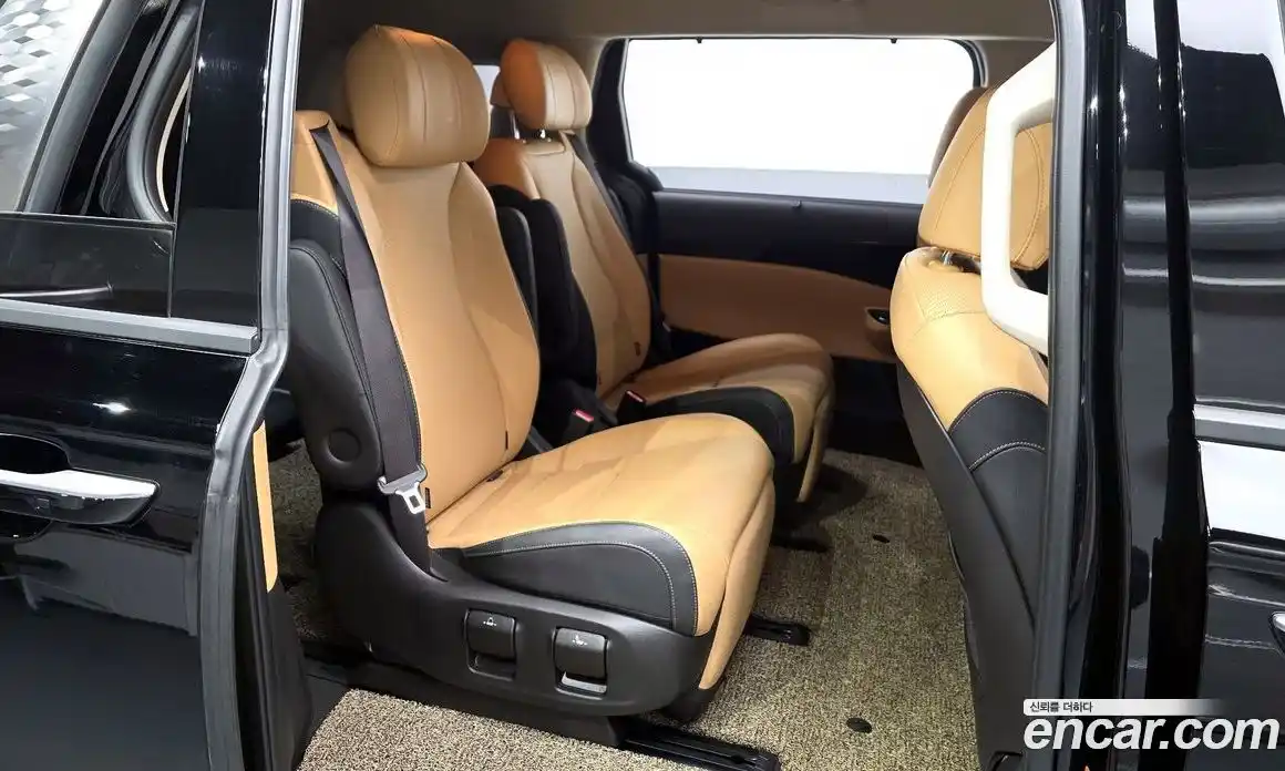 Kia Canival 2022 3.5 Автомат в Москве № 54933, фото 12