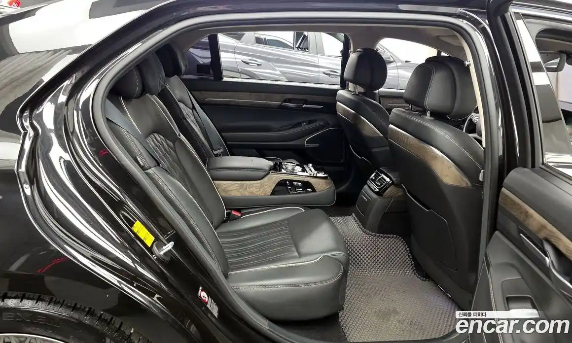 Genesis G90 2019 3.8 Автомат в Москве № 75588, фото 12