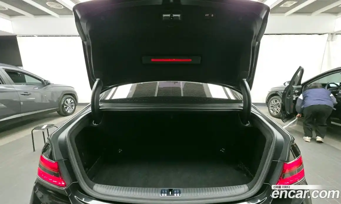 Genesis G90 2019 3.8 Автомат в Москве № 75588, фото 20