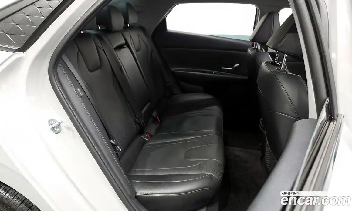 Hyundai Avante 2024 1.6 Автомат в Москве № 93360, фото 12