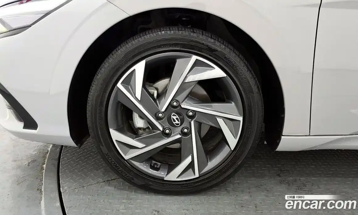 Hyundai Avante 2024 1.6 Автомат в Москве № 93360, фото 5