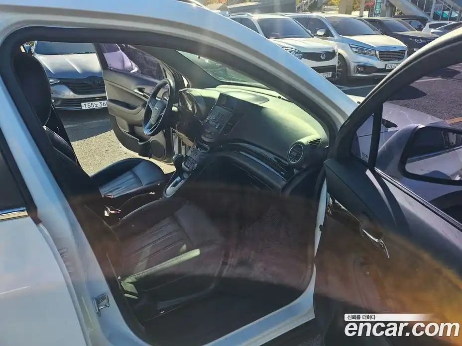 Chevrolet Orlando 2016 1.6 Автомат в Москве № 104639, фото 13