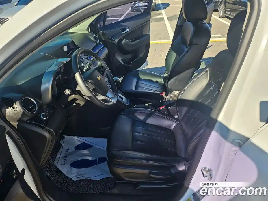 Chevrolet Orlando 2016 1.6 Автомат в Москве № 104639, фото 9