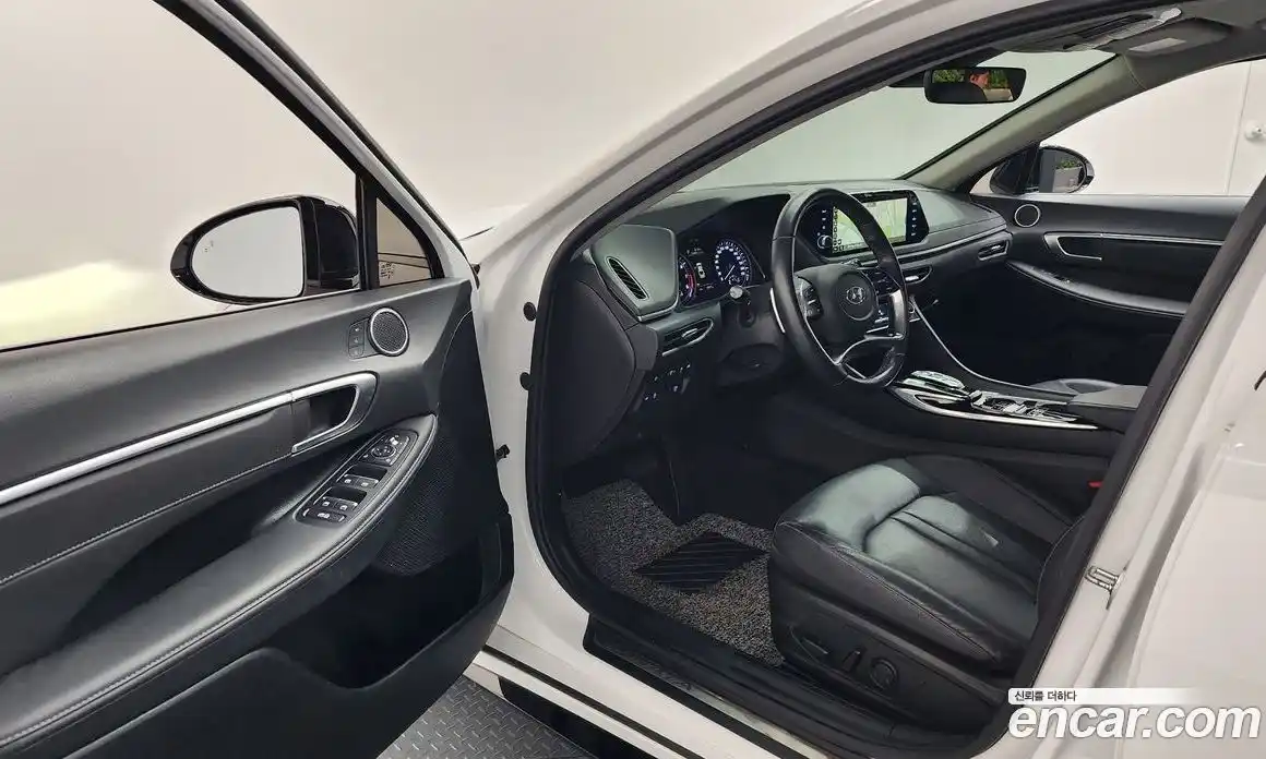 Hyundai Sonata 2022 2.0 Автомат в Москве № 109971, фото 10