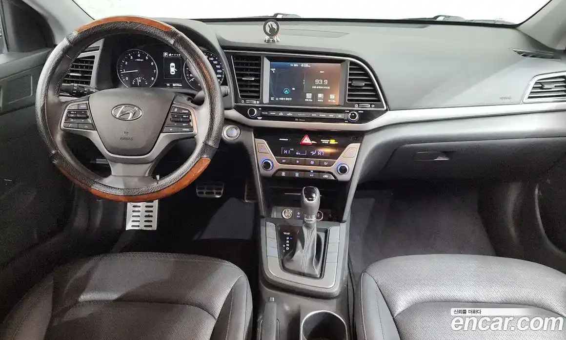 Hyundai Avante 2016 1.6 Автомат в Москве № 111240, фото 12