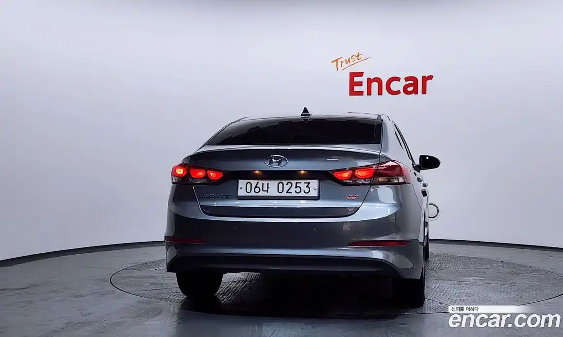 Hyundai Avante 2016 1.6 Автомат в Москве № 111240, фото 15