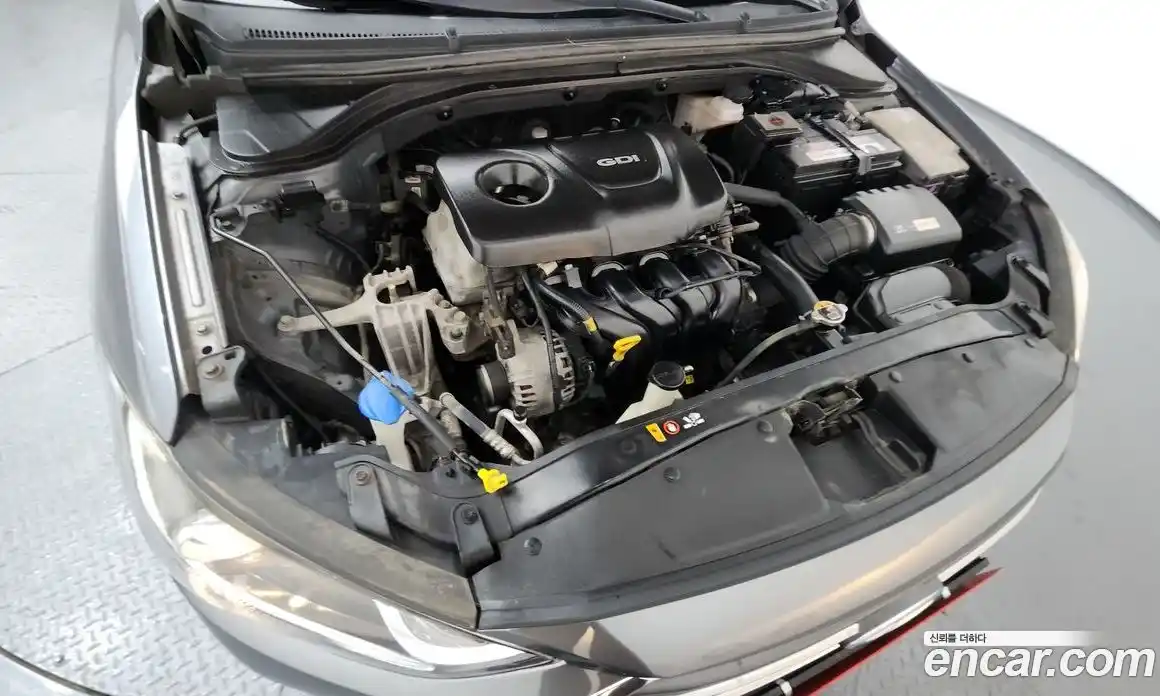 Hyundai Avante 2016 1.6 Автомат в Москве № 111240, фото 17