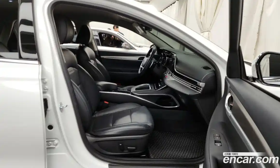 Hyundai Grandeur 2020 2.5 Автомат в Москве № 111589, фото 11