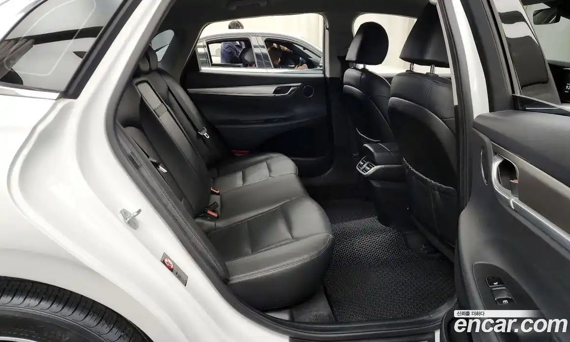 Hyundai Grandeur 2020 2.5 Автомат в Москве № 111589, фото 12